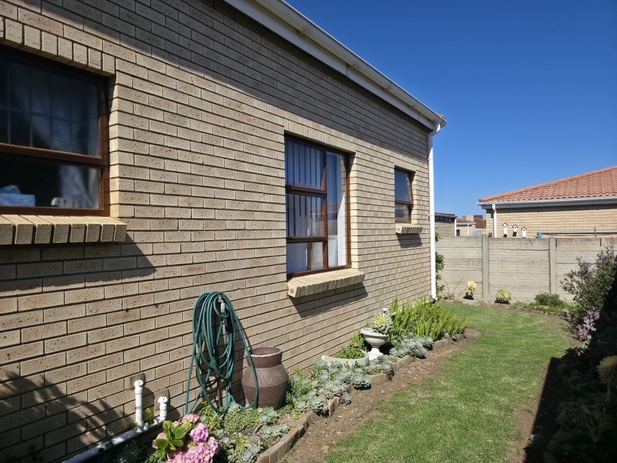 3 Bedroom Property for Sale in Jeffreys Bay Central Eastern Cape
